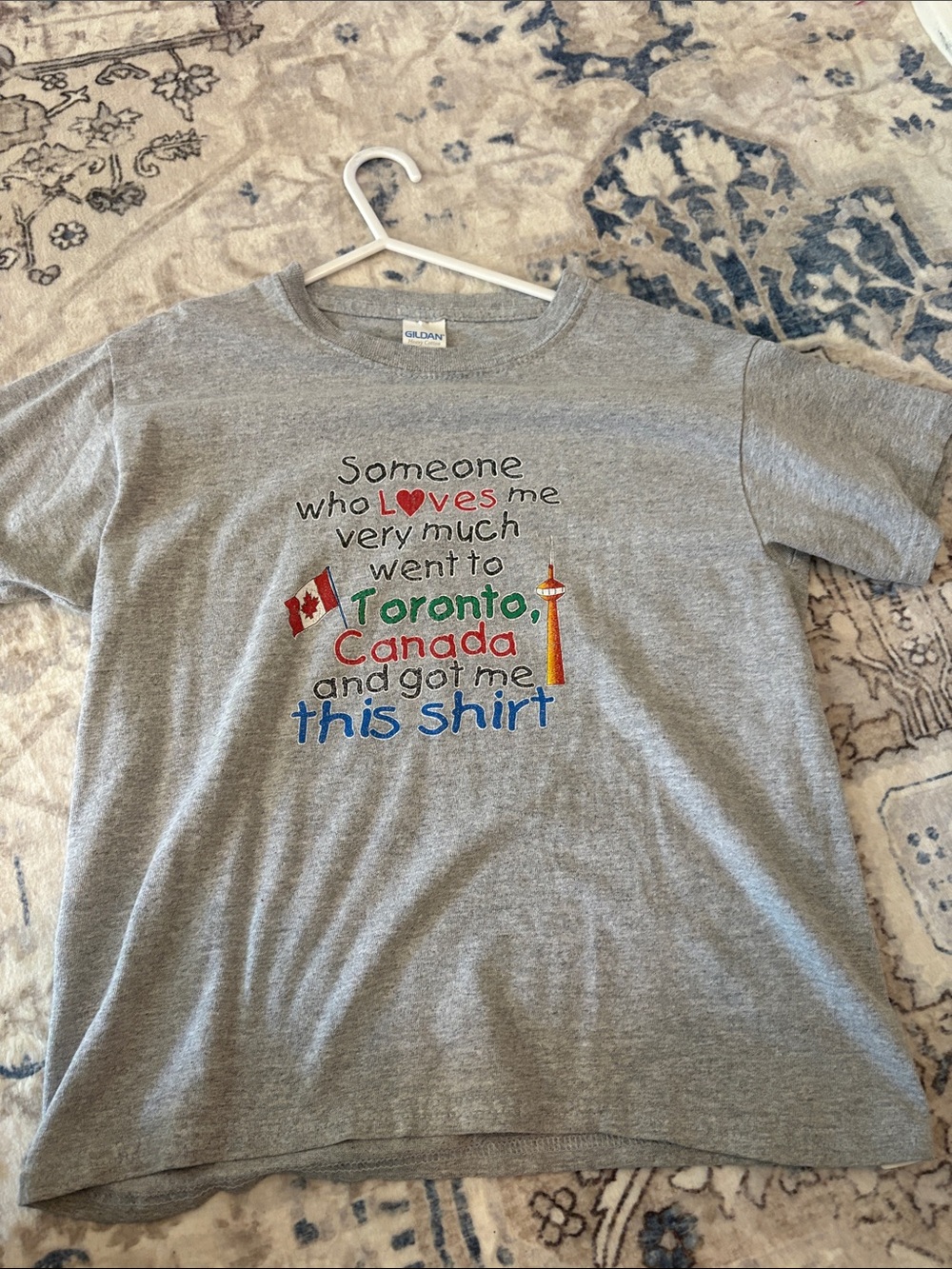 Gildan Toronto Canada Souvenir T-Shirt Gray